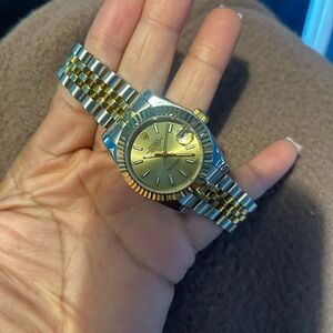 Pre- Owned Rolex Datejust women’s 26mm Automatic Stainless Steel